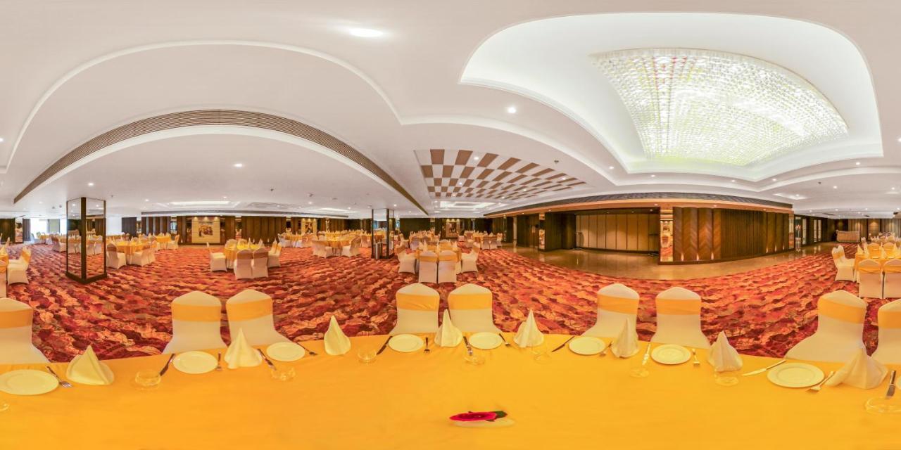 Golden Tulip Jalandhar Hotel ภายนอก รูปภาพ